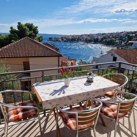 Apartmani Anna Traù Esterno foto