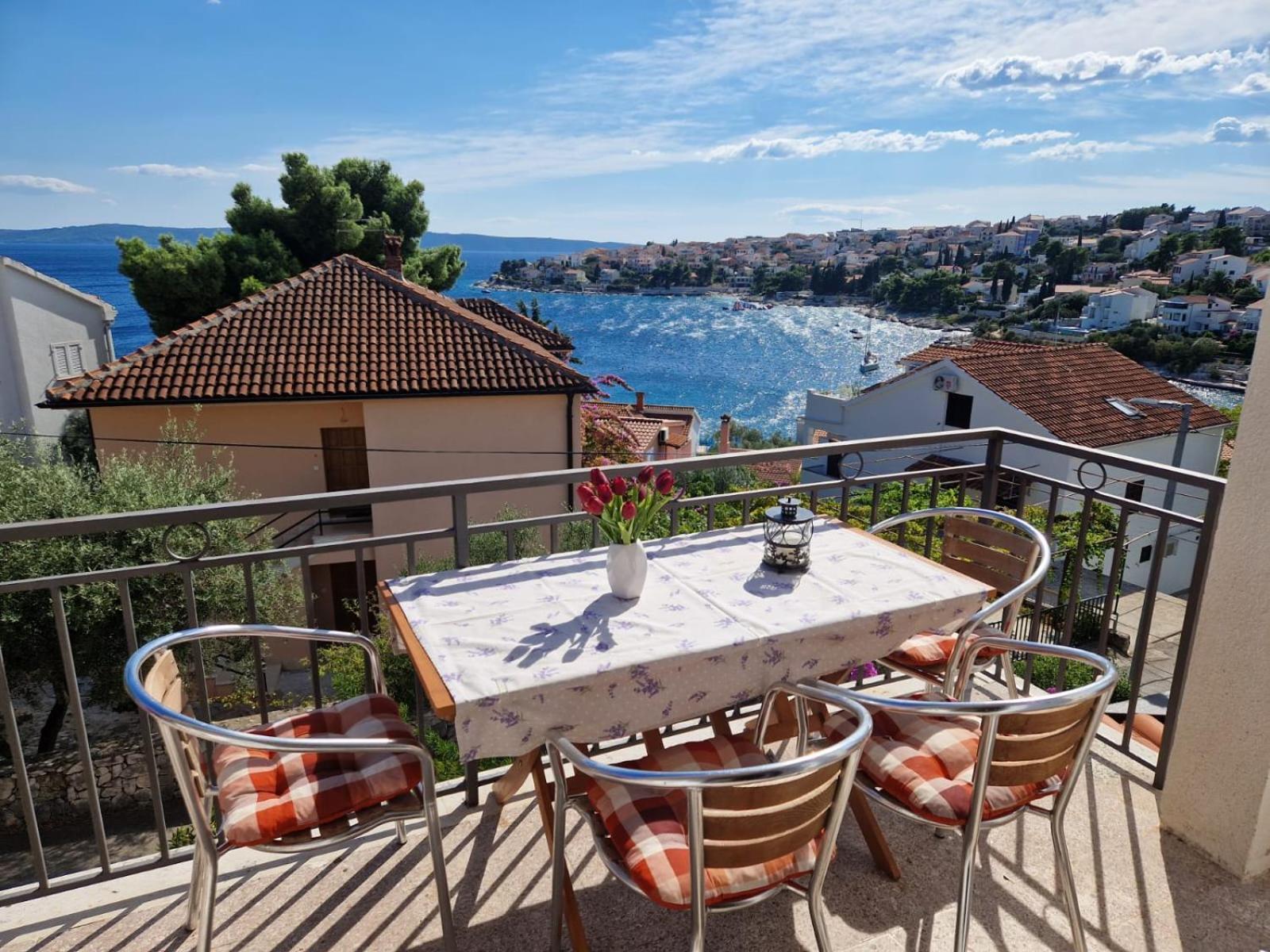 Apartmani Anna Traù Esterno foto