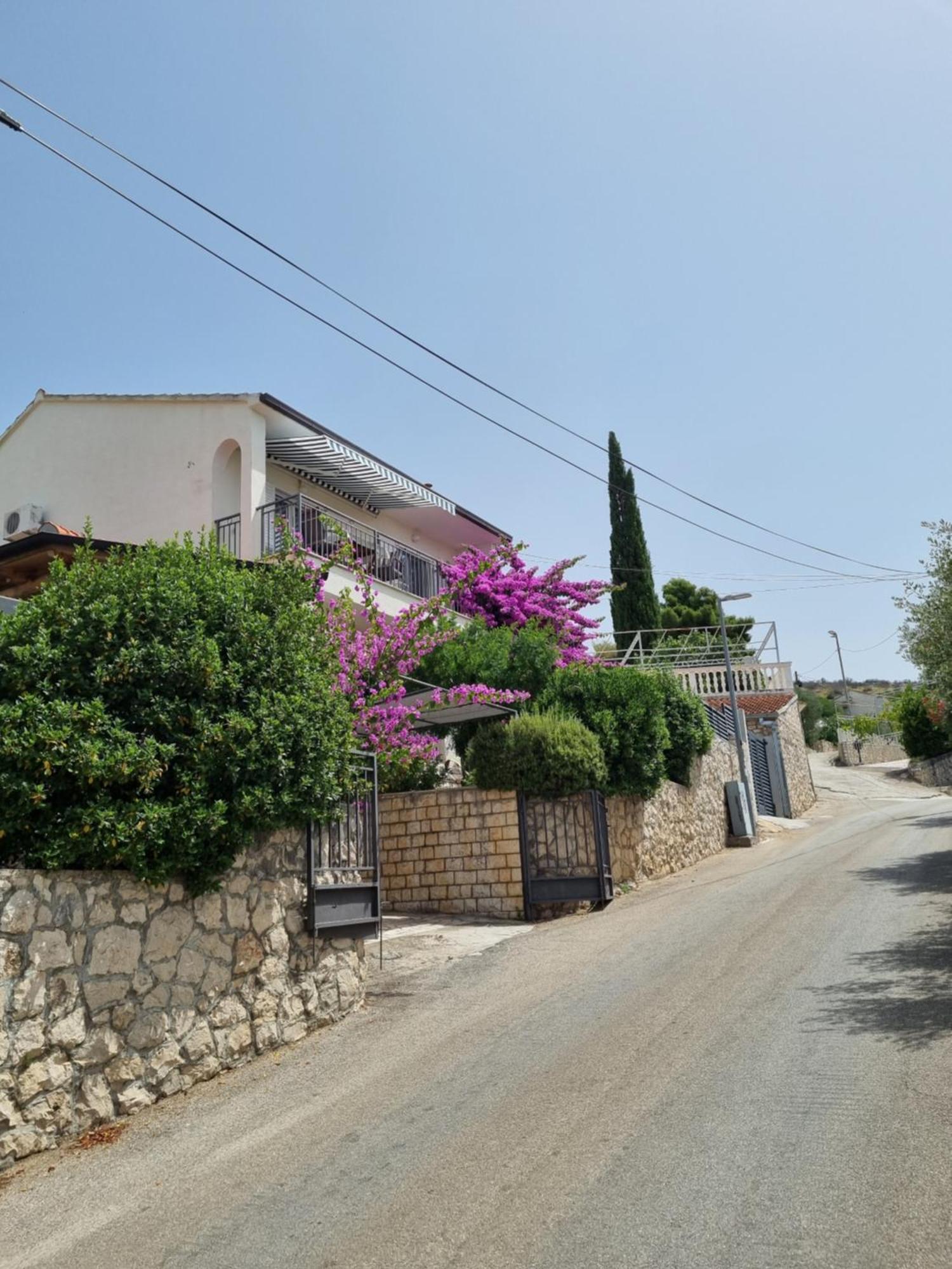 Apartmani Anna Traù Esterno foto