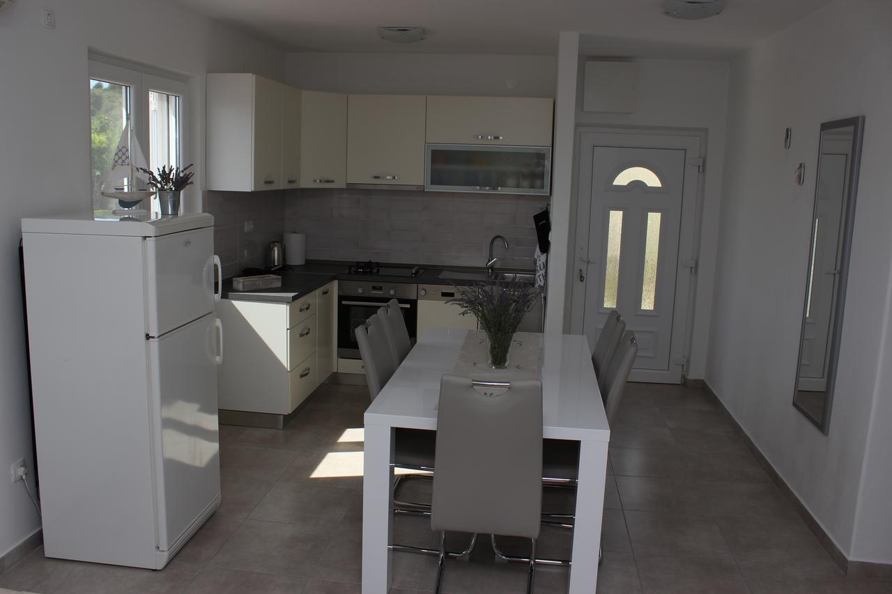 Apartmani Anna Traù Esterno foto