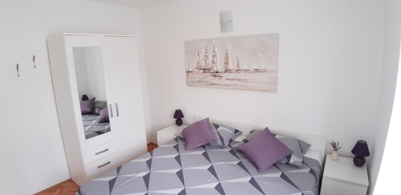 Apartmani Anna Traù Esterno foto